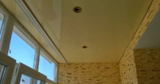 Натяжной потолок на балкон Кушва, цена 6132 руб.
